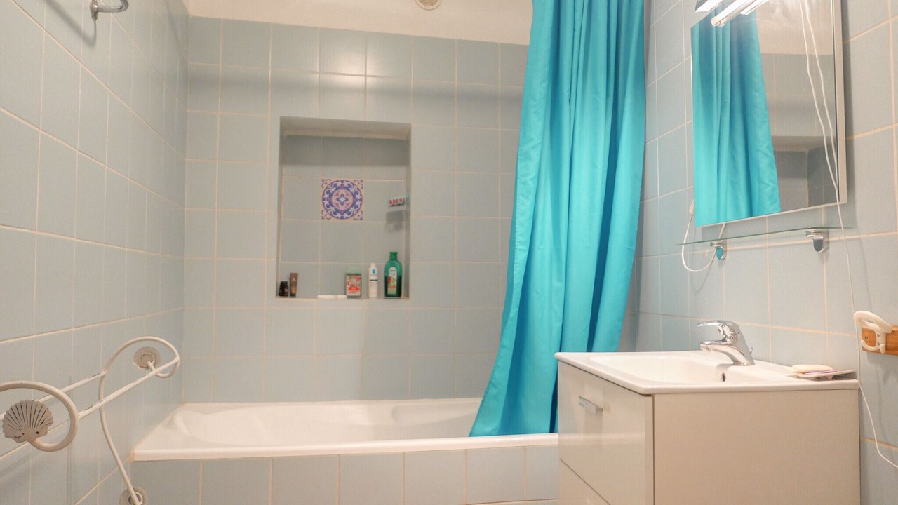 Photo of Bathroom in Saint-Paul-Trois-Chateaux