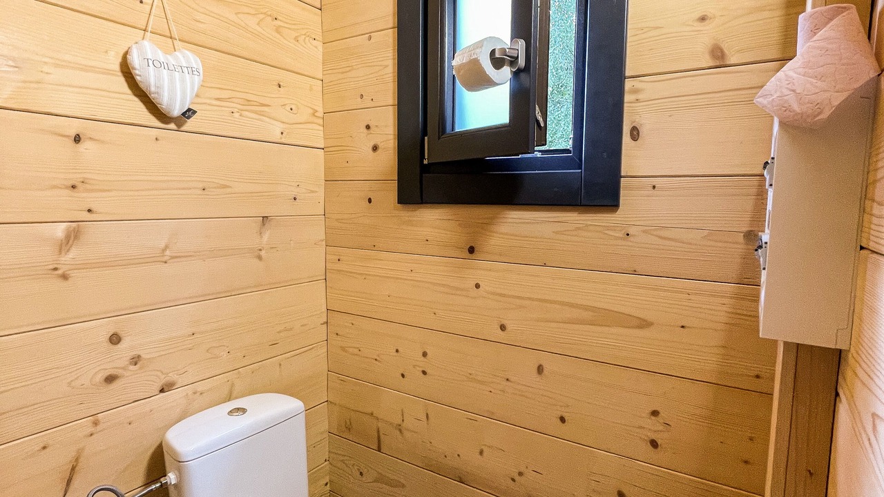 Photo of Bathroom in Neuveglise-sur-Truyere