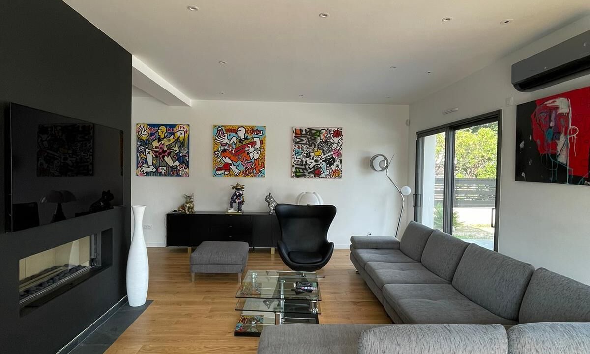 Photo of Livingroom in Verrieres-le-Buisson