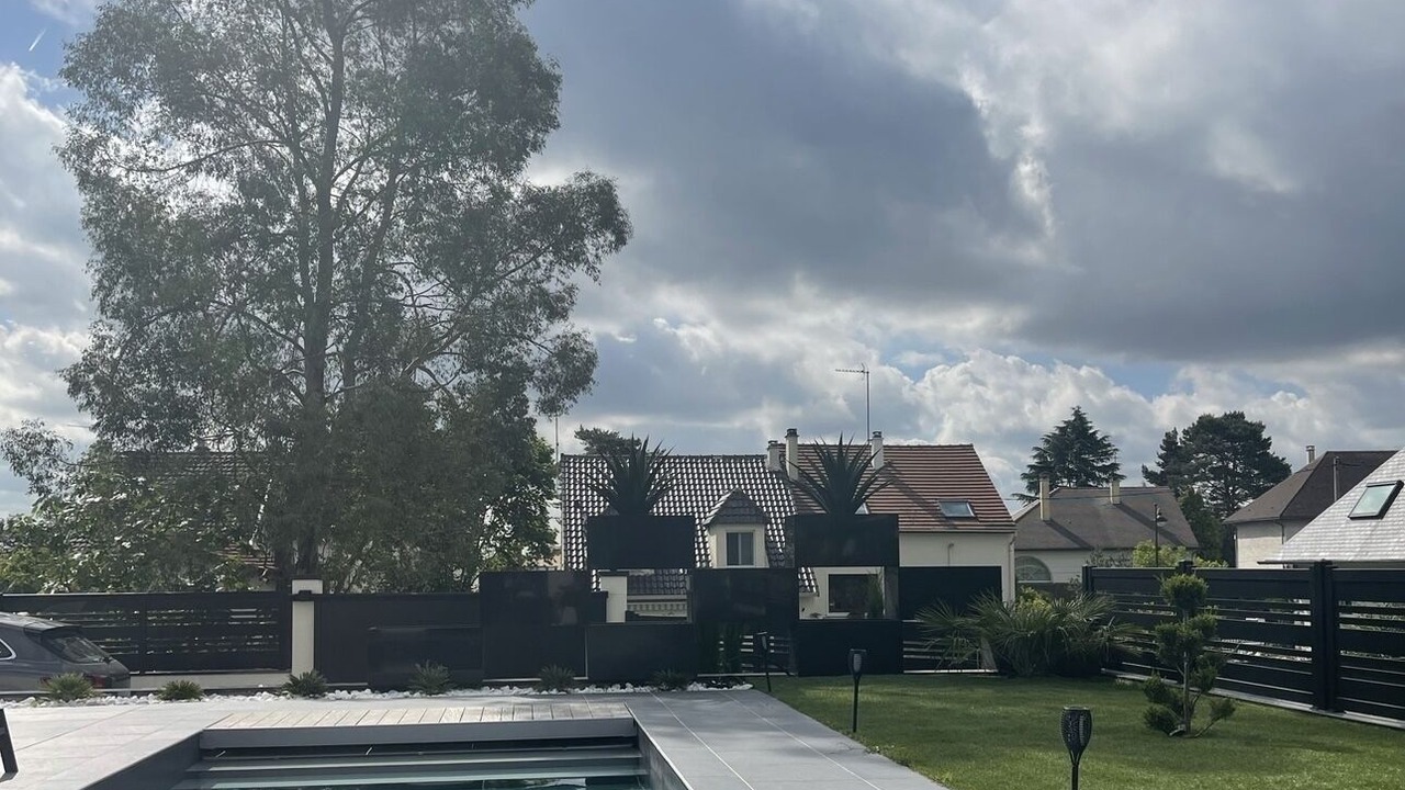 Photo of Outdoor in Verrieres-le-Buisson