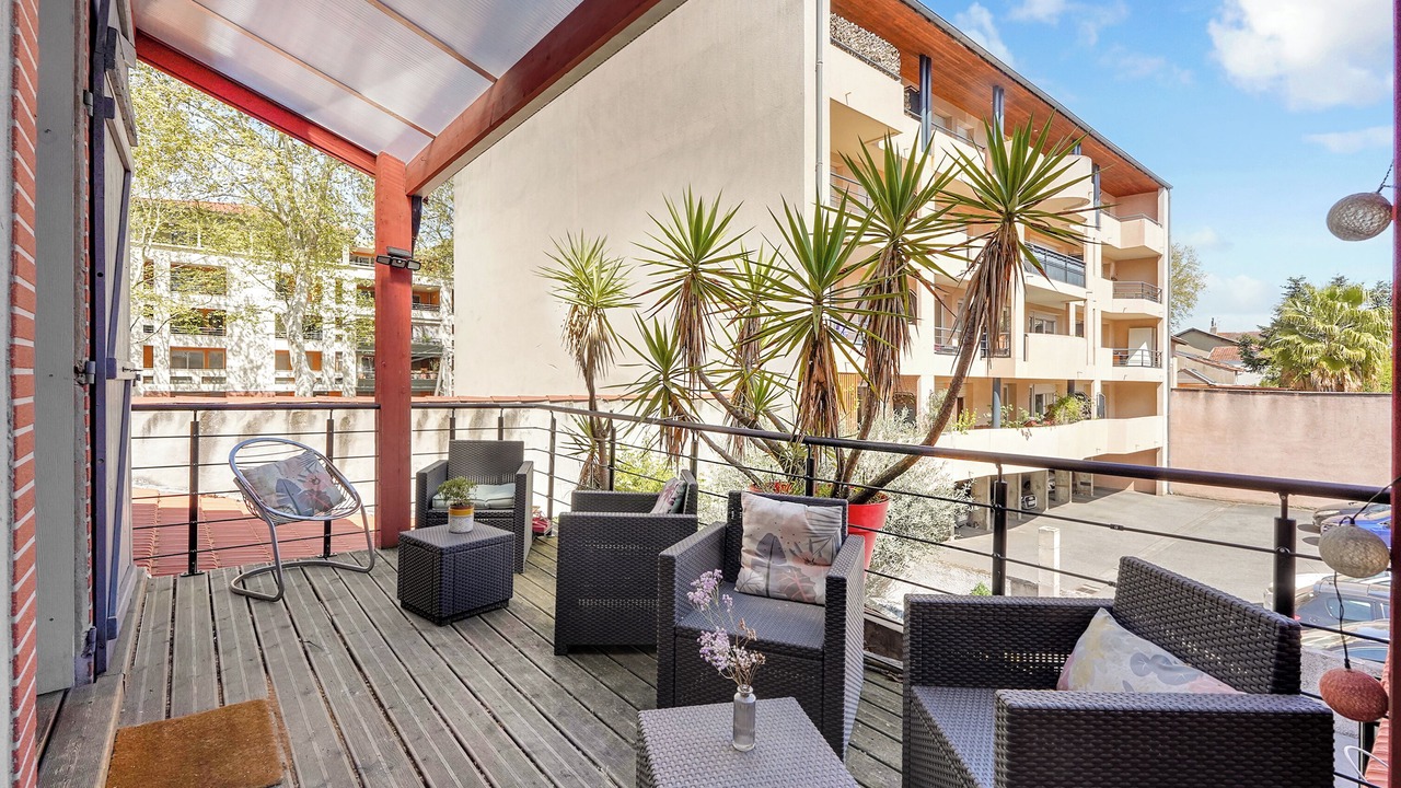 Photo of Patio Balcony in Minimes - Barriere de Paris