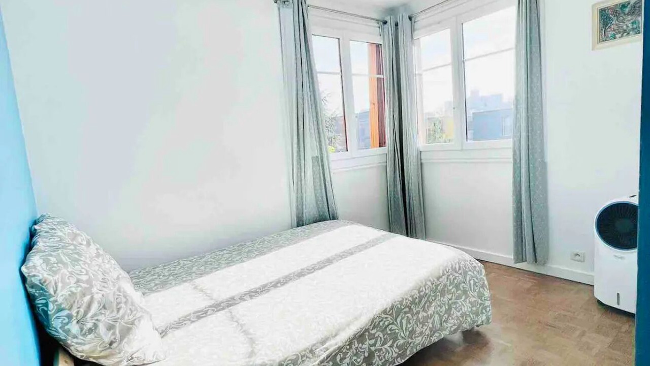 Photo of Bedroom in Louis Bertrand-Mirabeau-Semard