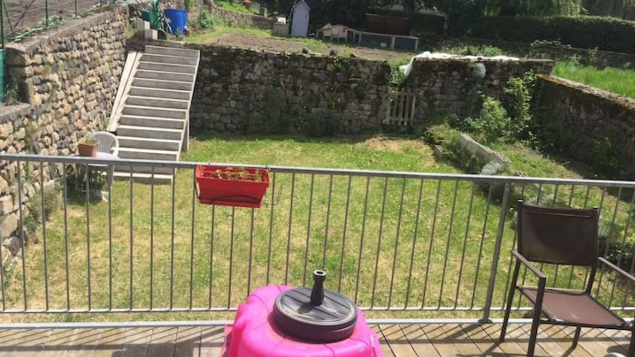 Photo of Patio Balcony in Pradelles