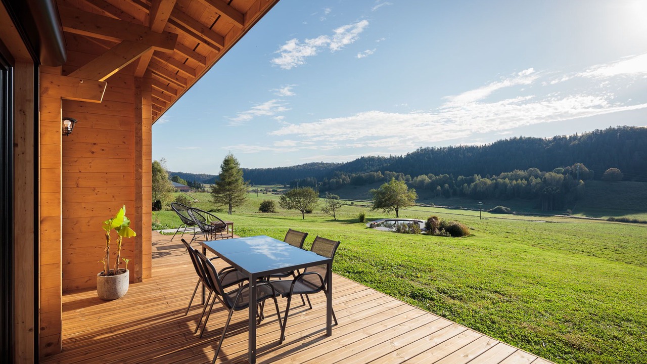 Photo of Outdoor in Prenovel