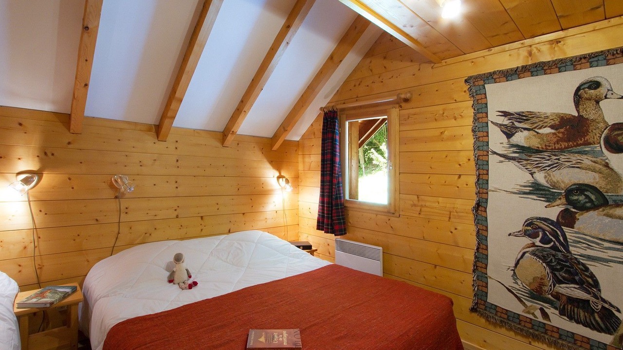 Photo of Bedroom in Venosc