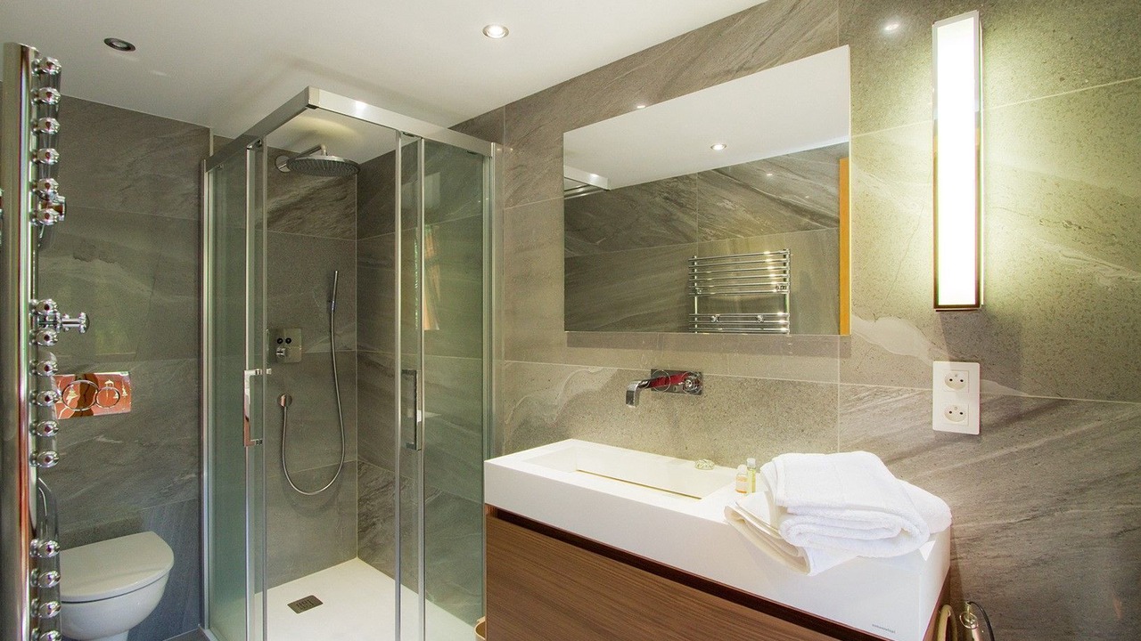 Photo of Bathroom in Venosc