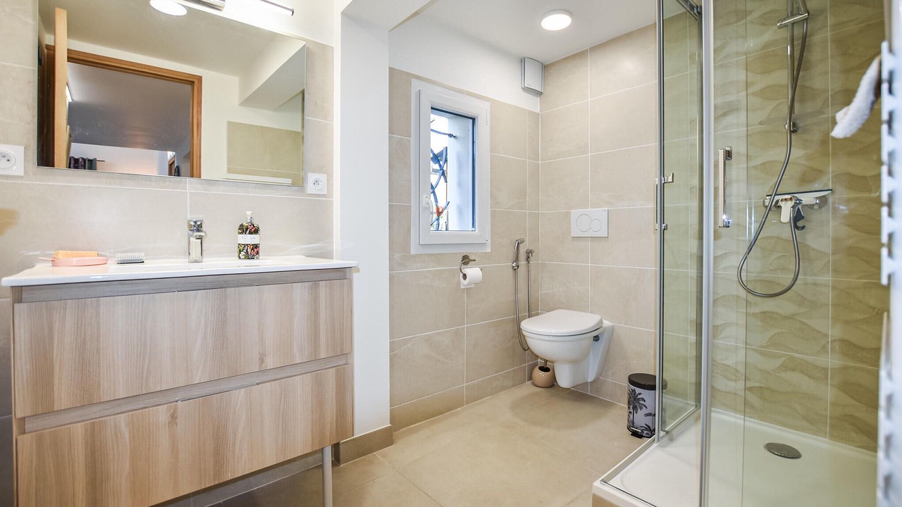 Photo of Bathroom in Villes-sur-Auzon