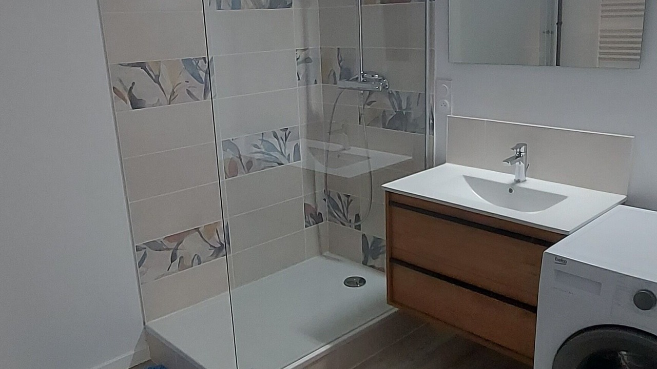 Photo of Bathroom in Tournon-sur-Rhone