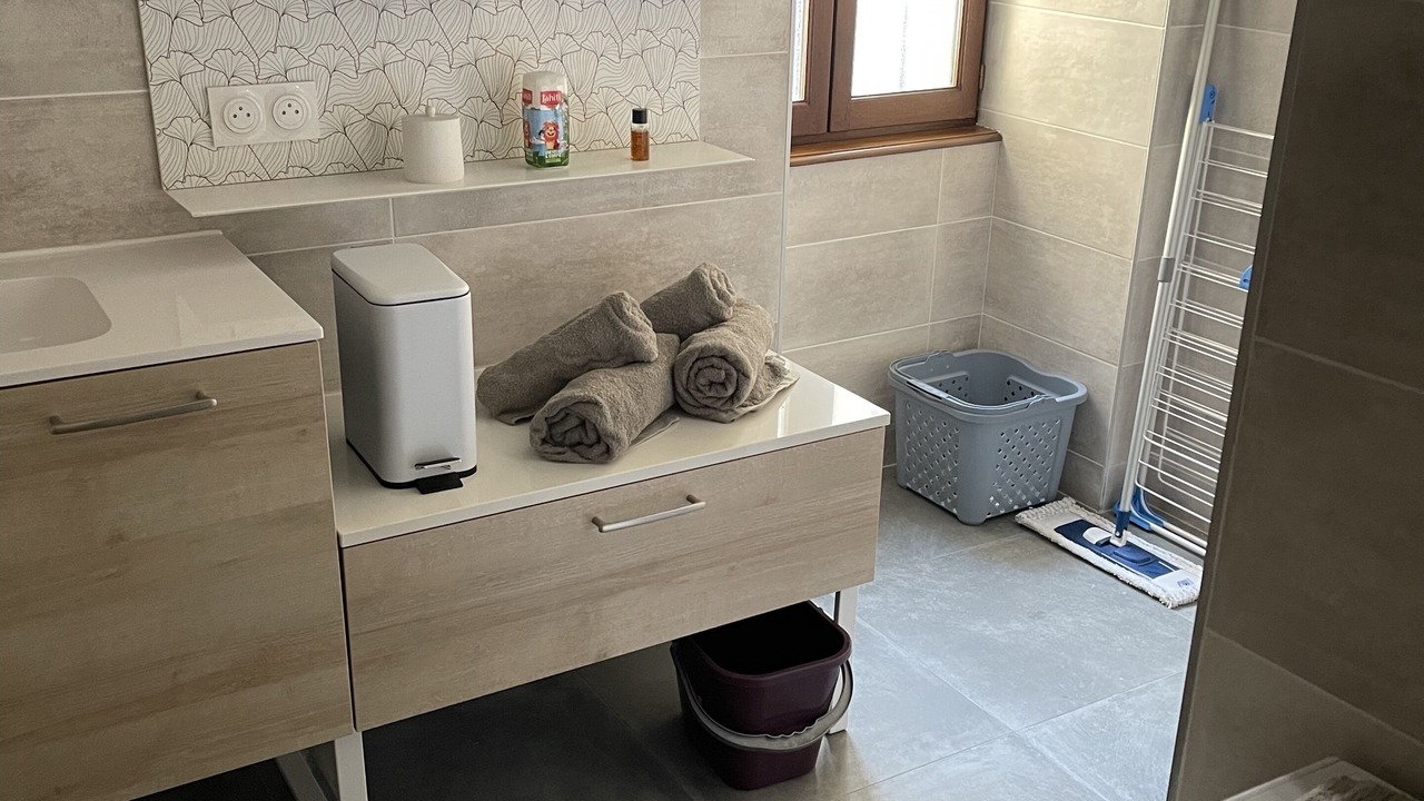 Photo of Bathroom in Buxy