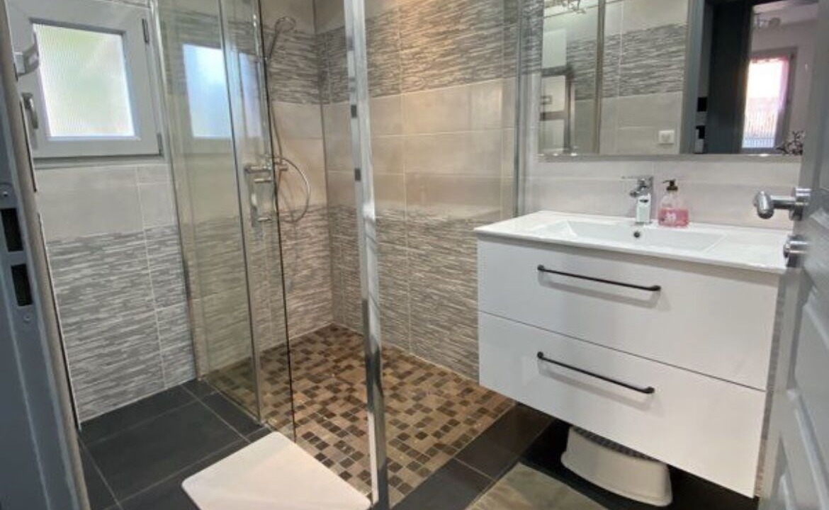 Photo of Bathroom in Sennecey-le-Grand