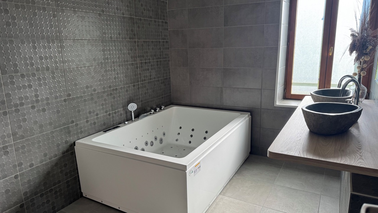 Photo of Bathroom in Bougnon