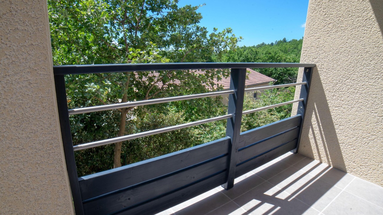 Photo of Outdoor in Vesseaux