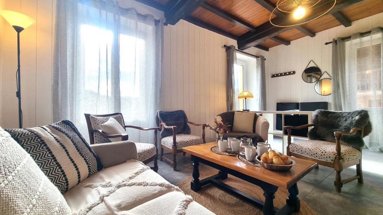Photo of Livingroom in Belmont-de-la-Loire