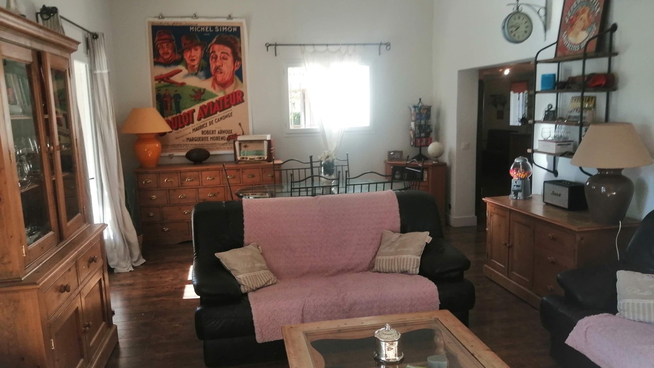 Photo of Livingroom in Buisson