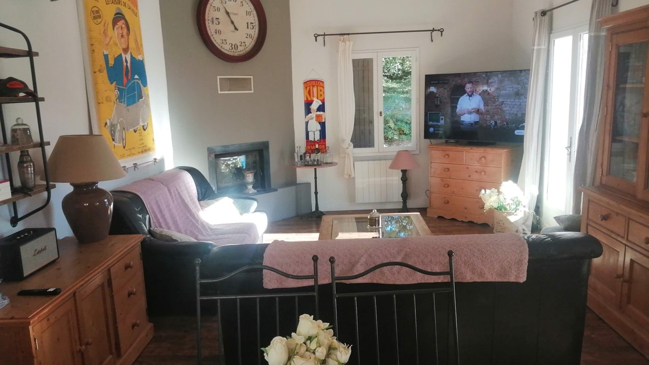 Photo of Livingroom in Buisson