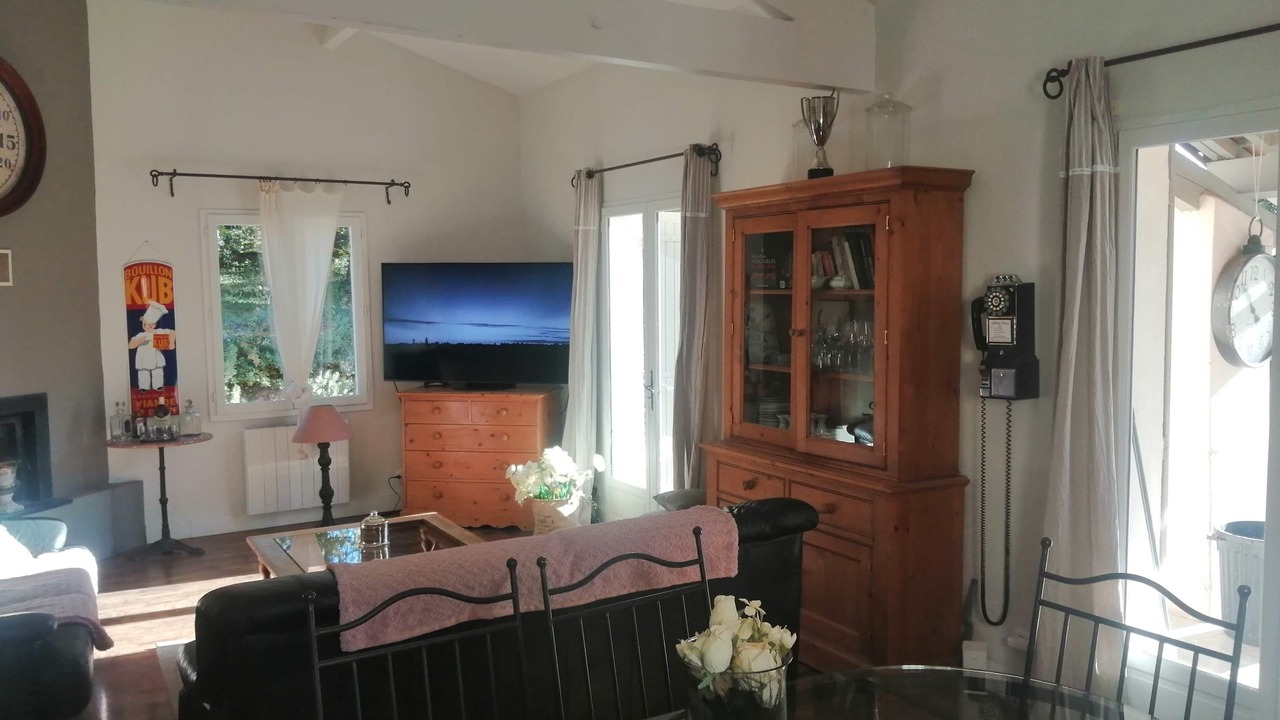 Photo of Livingroom in Buisson