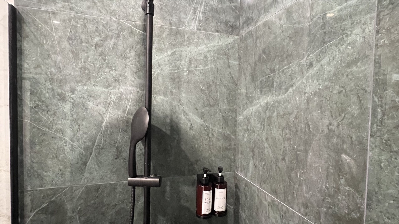 Photo of Bathroom in Joinville-le-Pont