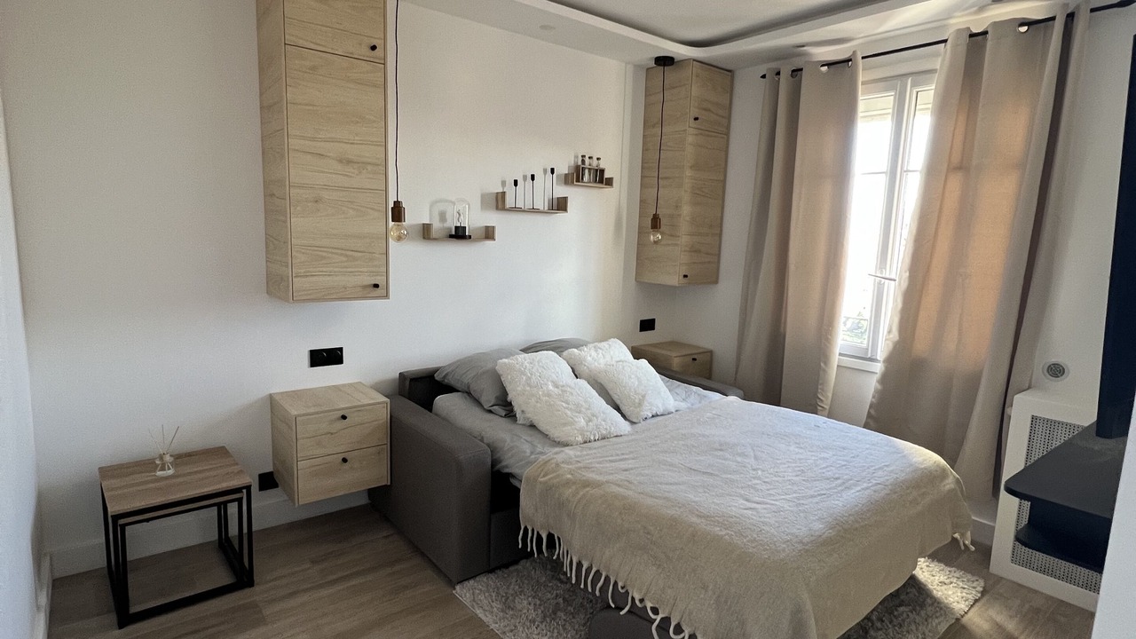 Photo of Bedroom in Joinville-le-Pont