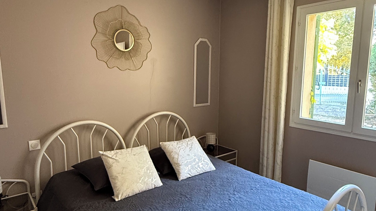 Photo of Bedroom in Faucon