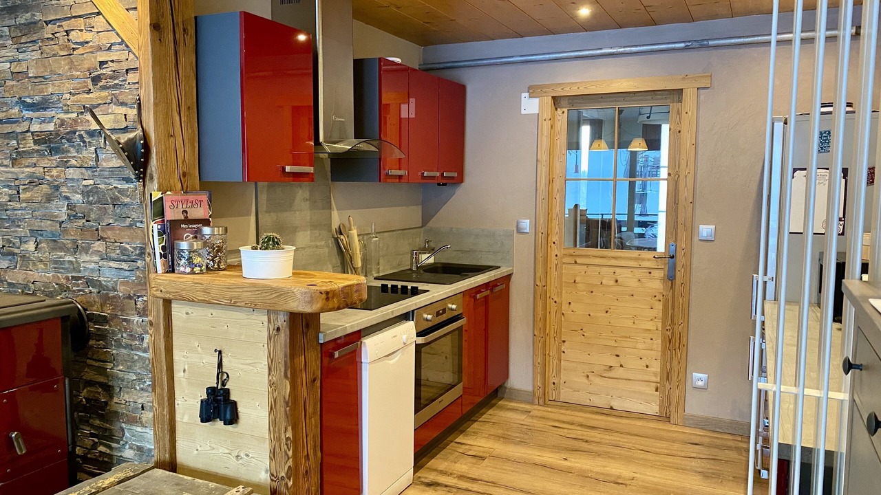 Photo of Kitchen in Premanon