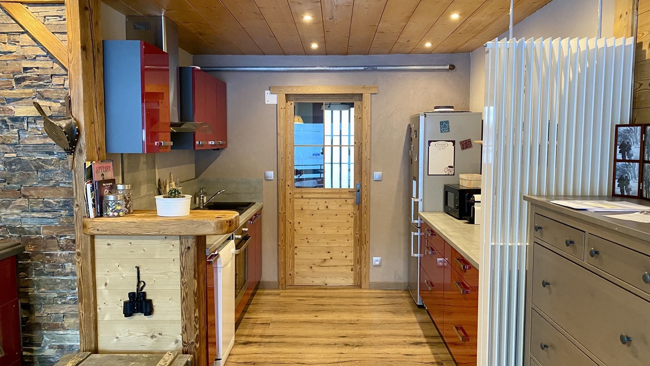 Photo of Kitchen in Premanon