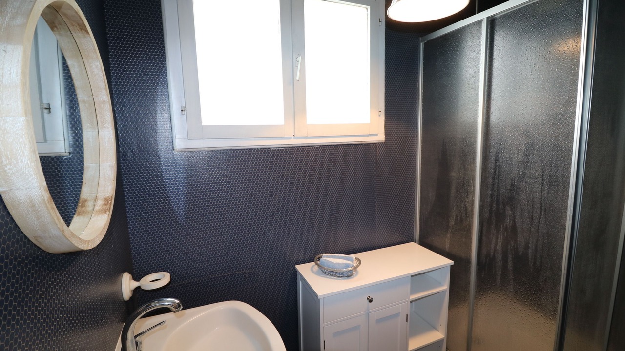 Photo of Bathroom in Rochefort-sur-Nenon