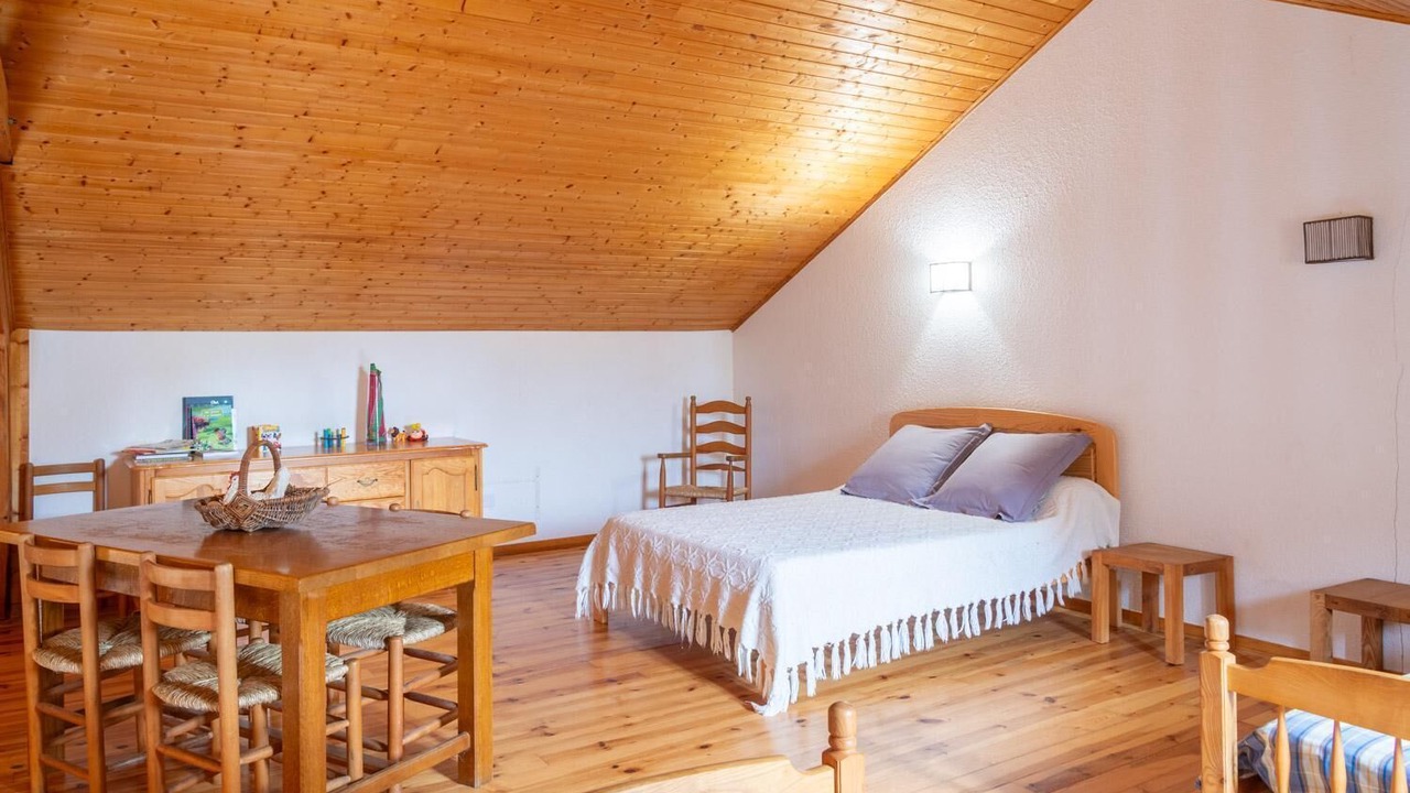 Photo of Bedroom in Chaulhac