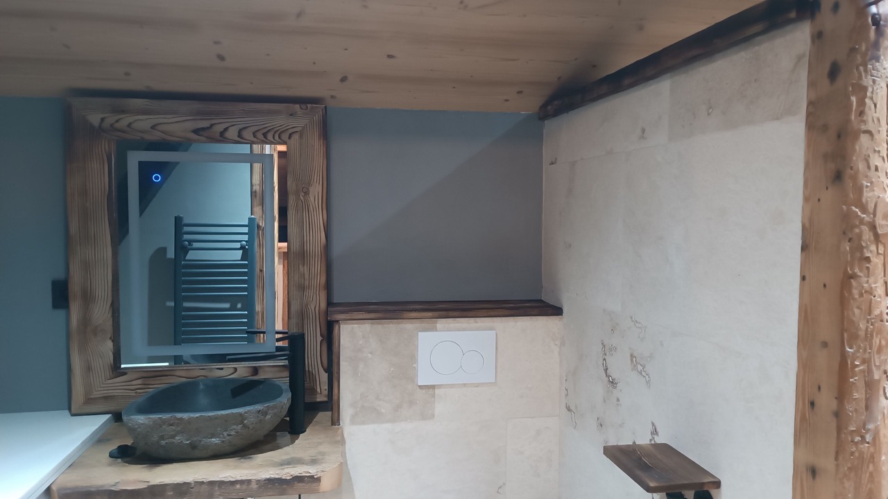 Photo of Bathroom in Septmoncel les Molunes