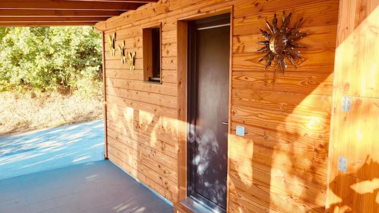 Photo of Outdoor in Theuley