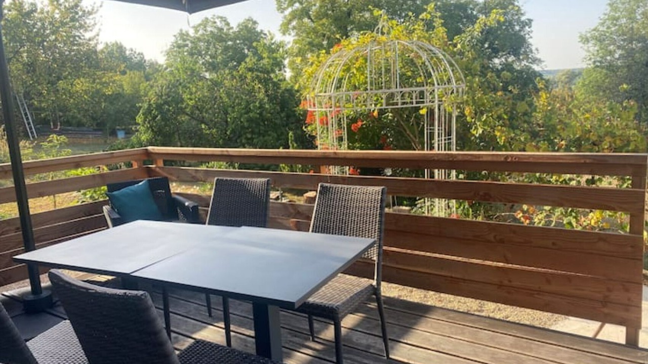 Photo of Outdoor in Theuley