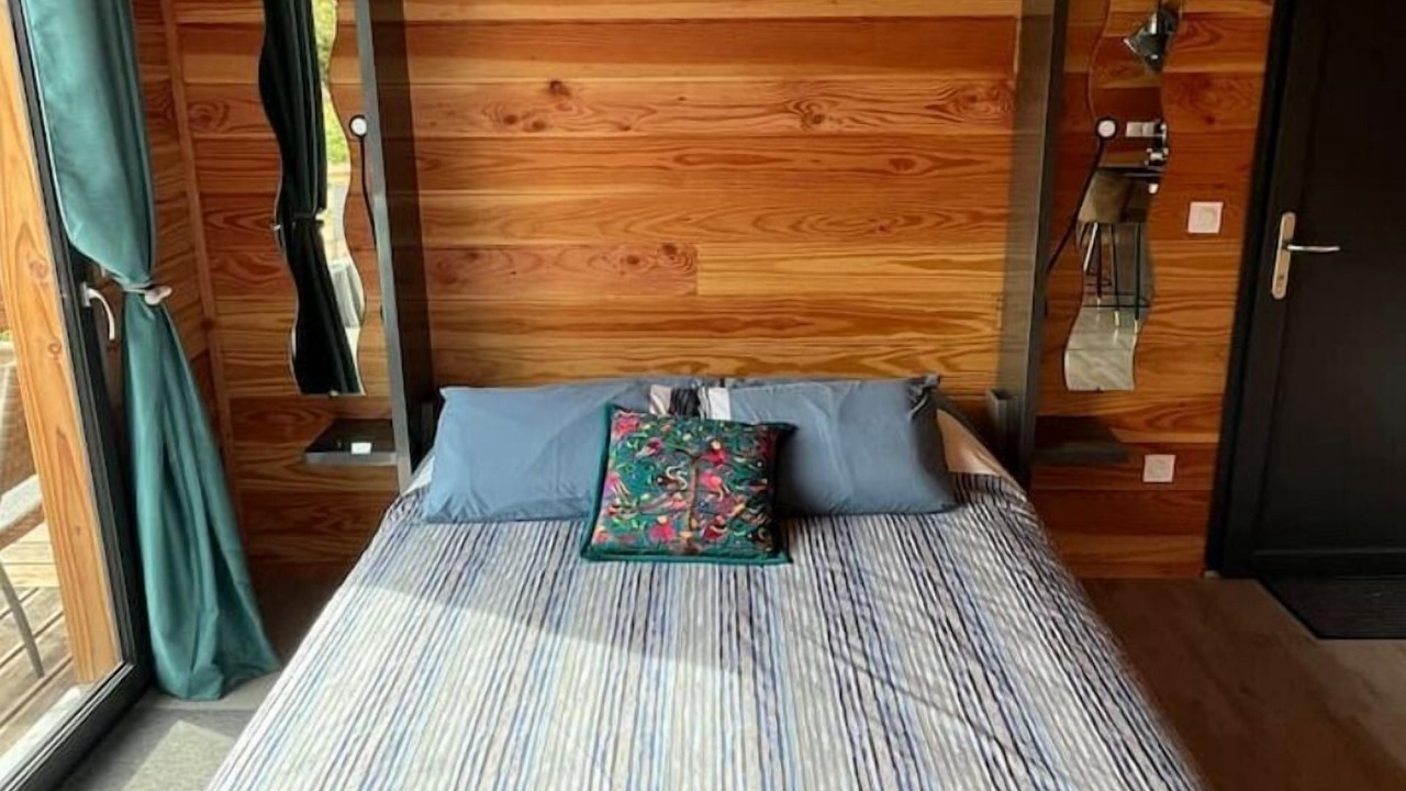Photo of Bedroom in Theuley