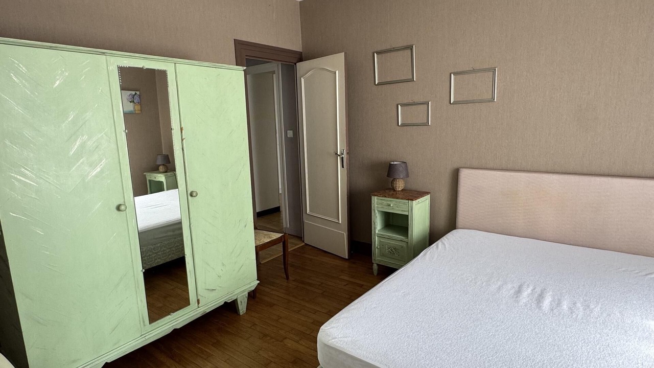 Photo of Bedroom in Autun