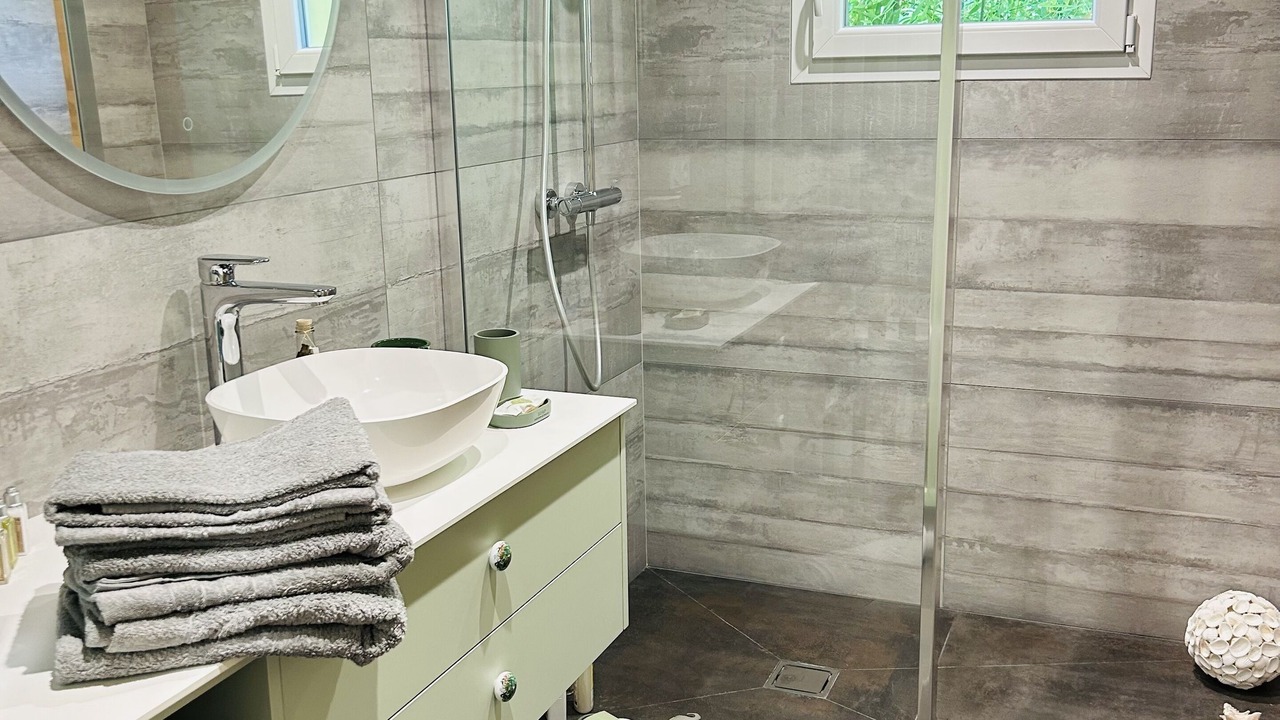 Photo of Bathroom in Fillinges