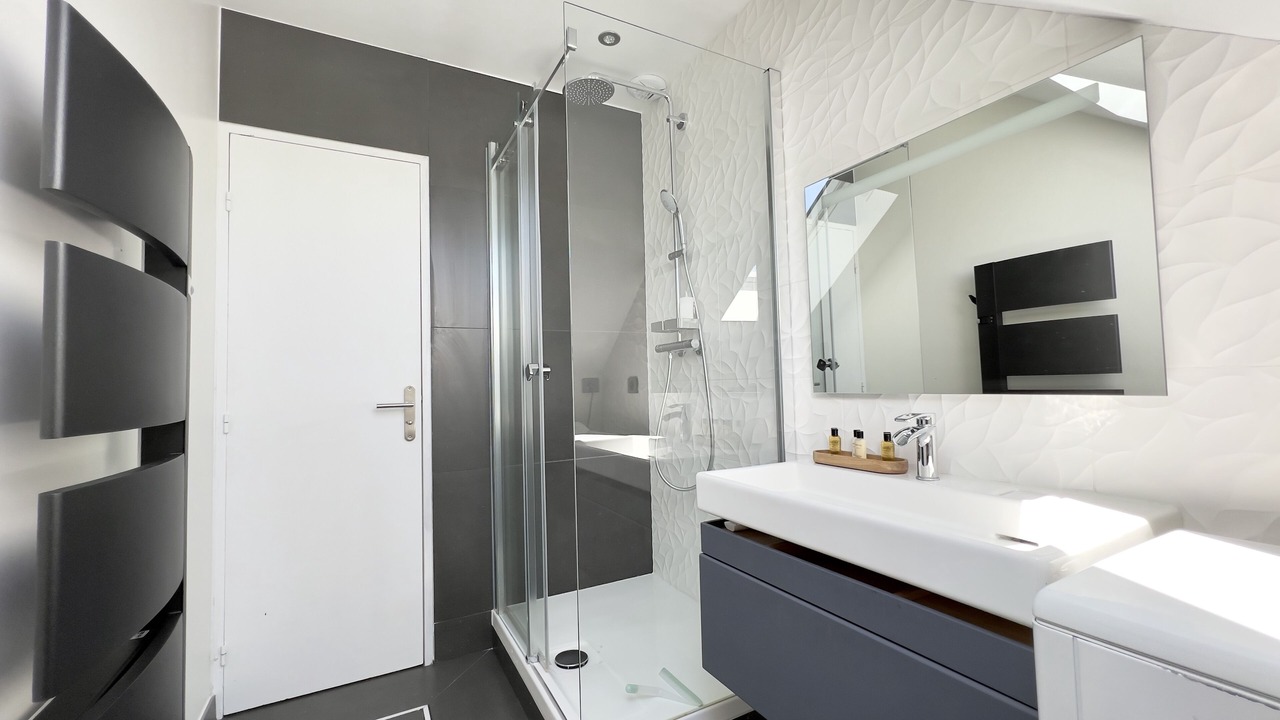 Photo of Bathroom in Mons - Plaine basse