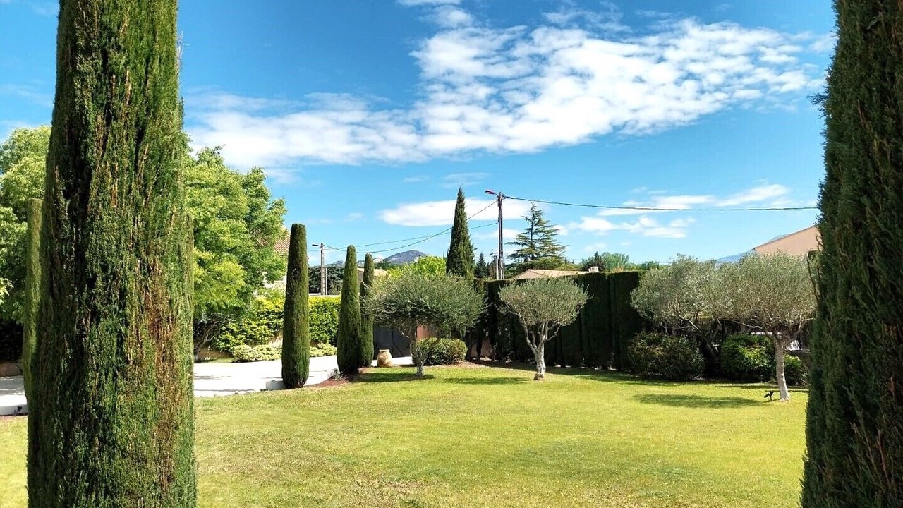 Photo of Outdoor in Aubignan