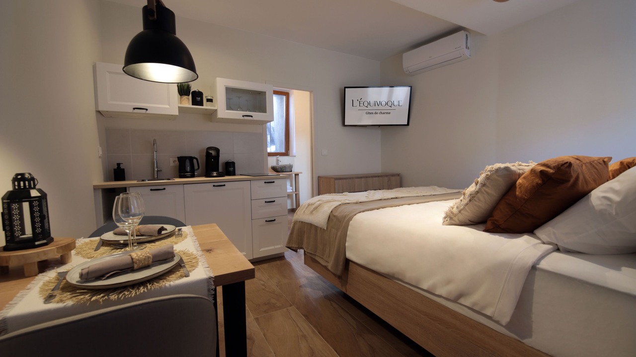 Photo of Bedroom in Donzere