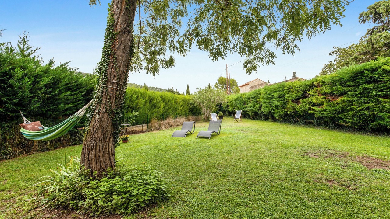 Photo of Others in Beaumes-de-Venise