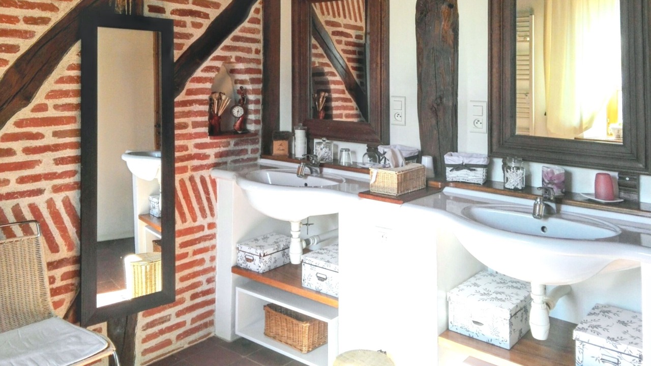 Photo of Bathroom in Montoldre
