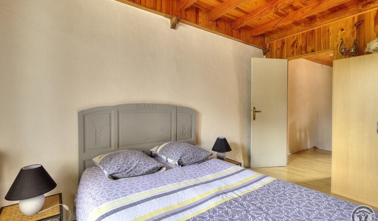 Photo of Bedroom in Trades