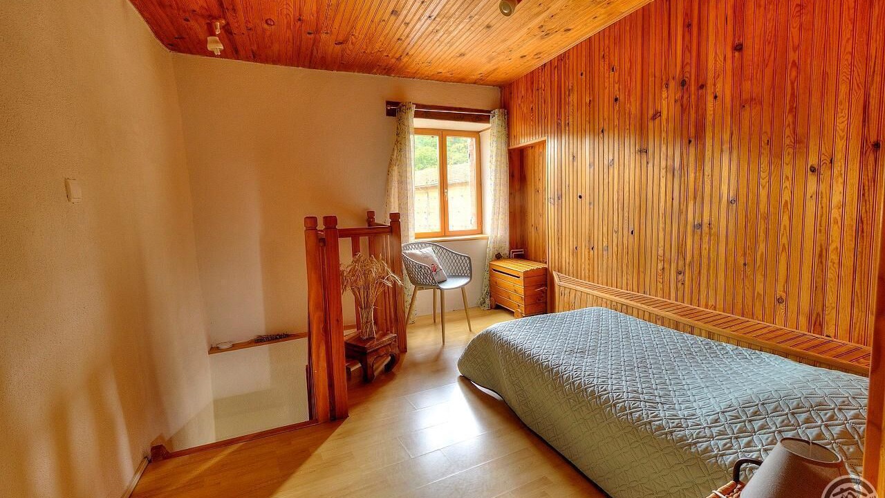 Photo of Bedroom in Trades