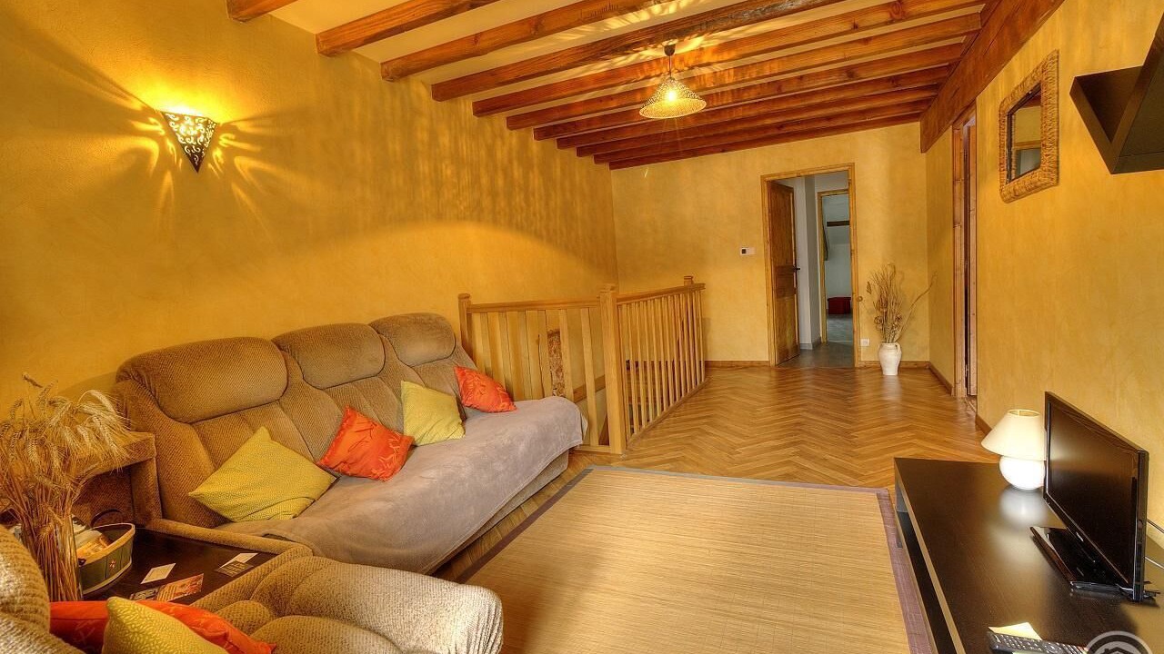 Photo of Livingroom in Trades