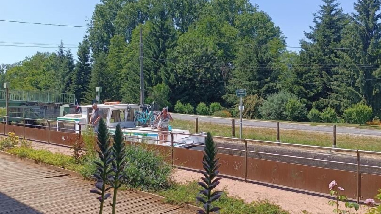 Photo of Outdoor in Genelard
