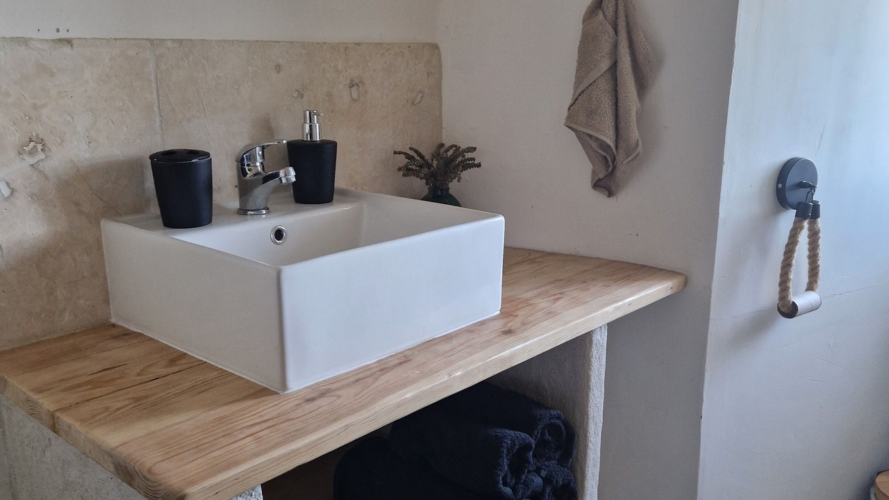 Photo of Bathroom in Aubenas