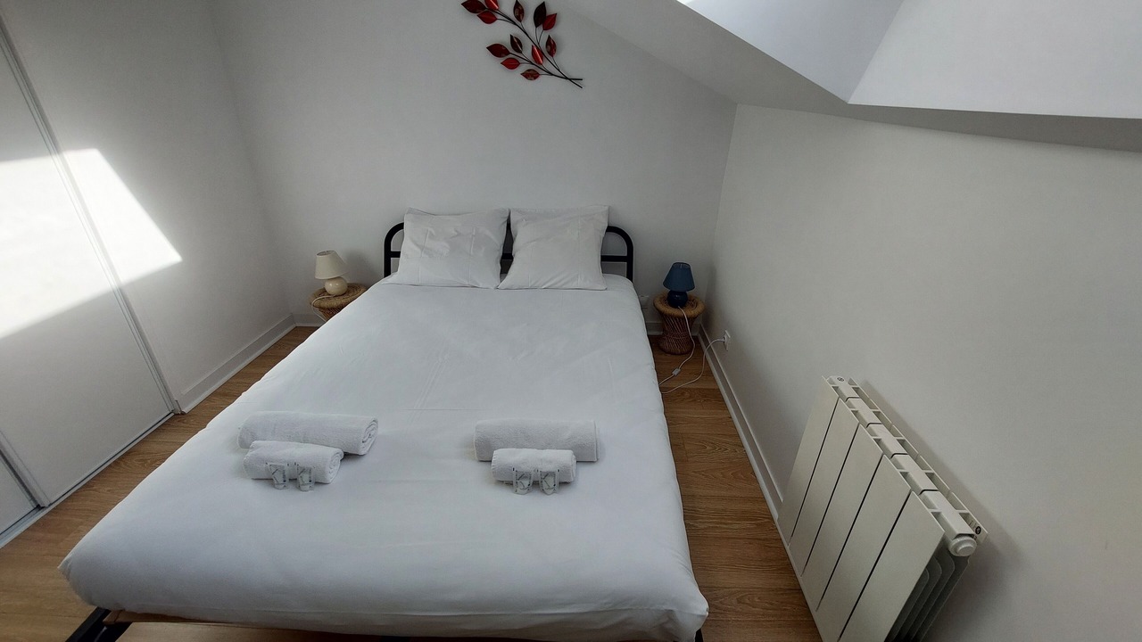 Photo of Bedroom in Sainte-Genevieve-des-Bois