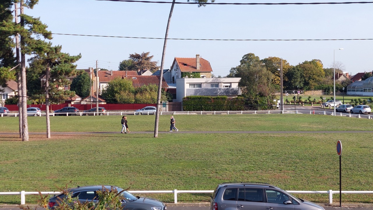 Photo of Others in Sainte-Genevieve-des-Bois