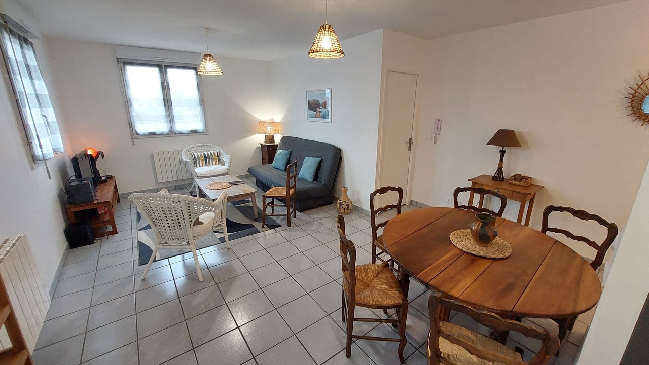 Photo of Livingroom in Sainte-Genevieve-des-Bois