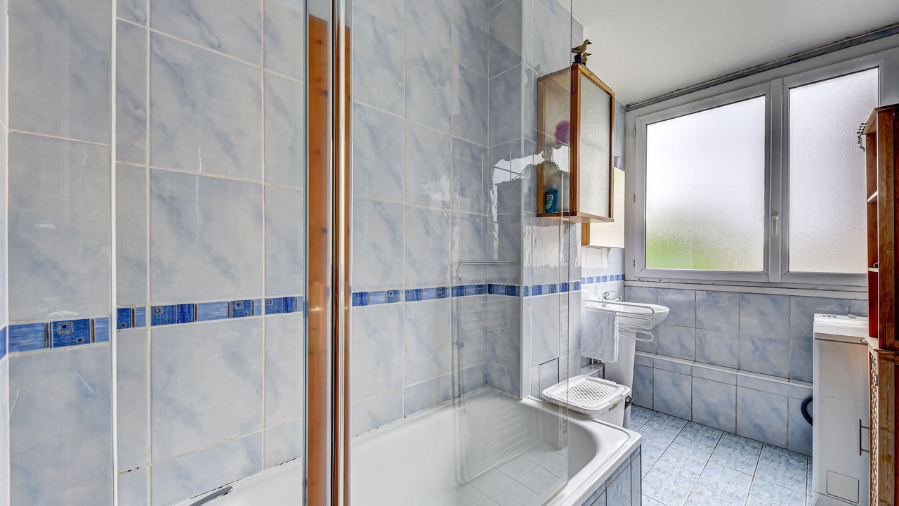 Photo of Bathroom in Morsang-sur-Orge