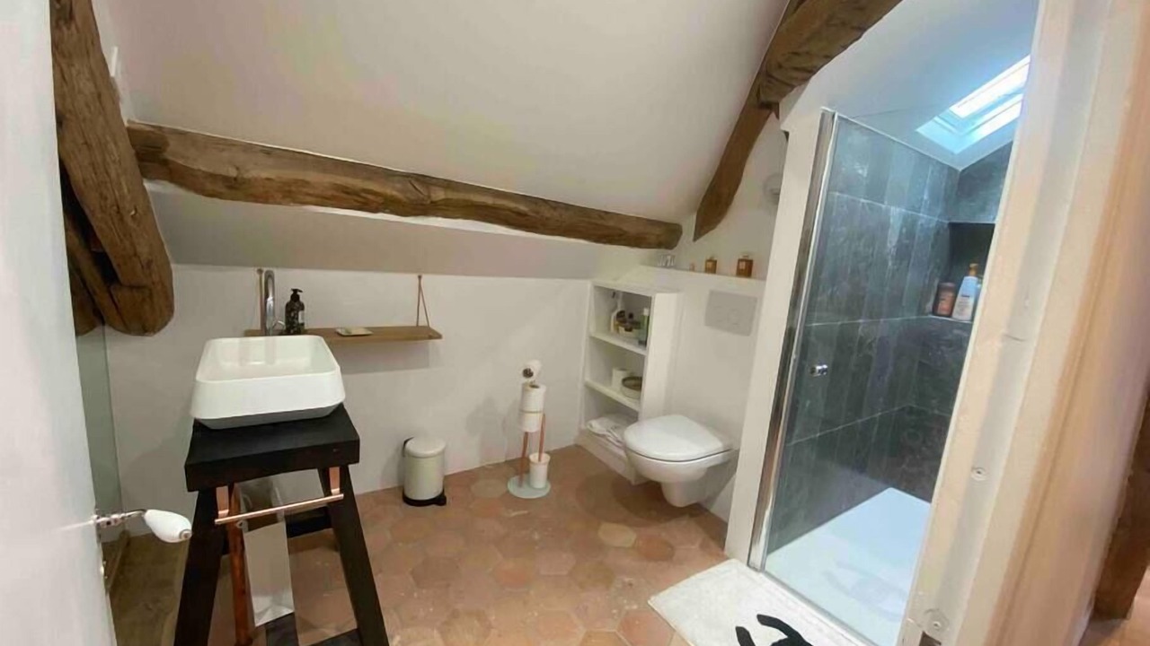 Photo of Bathroom in Bonnelles