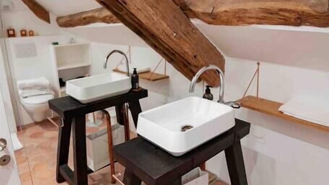 Photo of Bathroom in Bonnelles