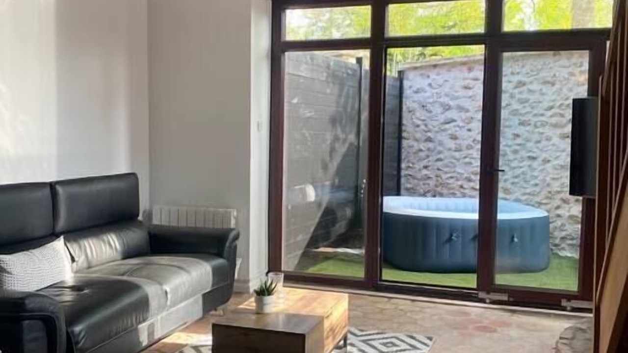 Photo of Livingroom in Bonnelles